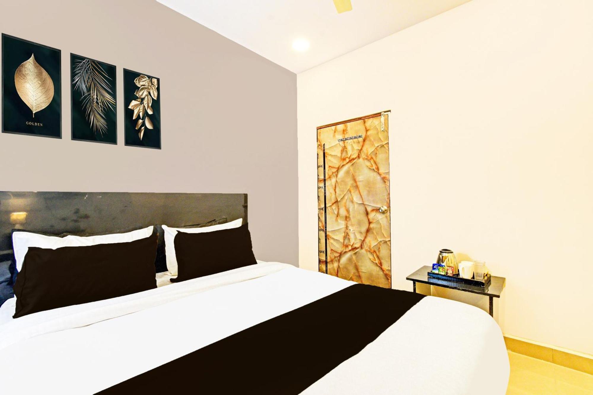 Hotel O Malani Inn Hajdarabad Zewnętrze zdjęcie
