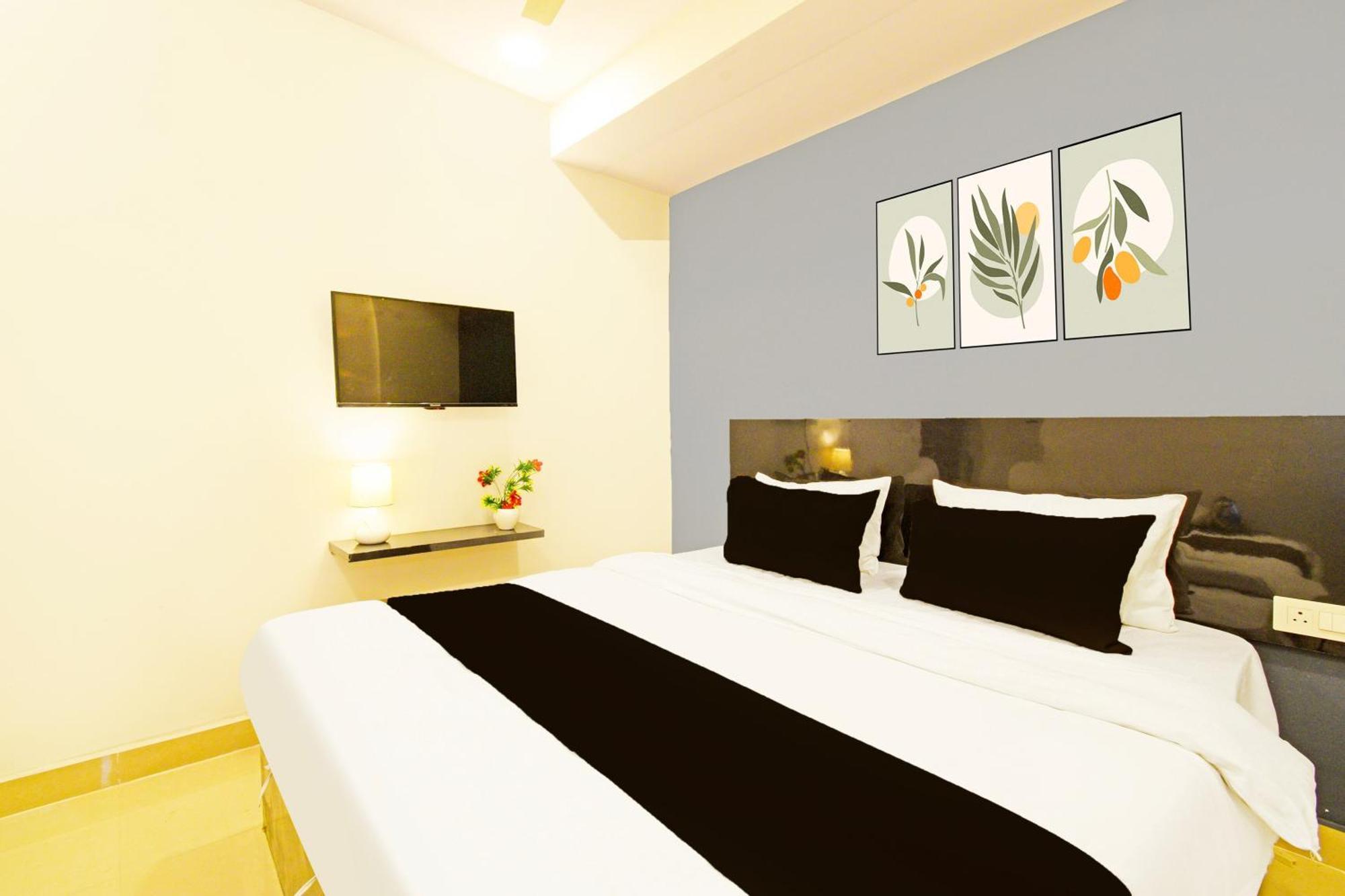 Hotel O Malani Inn Hajdarabad Zewnętrze zdjęcie