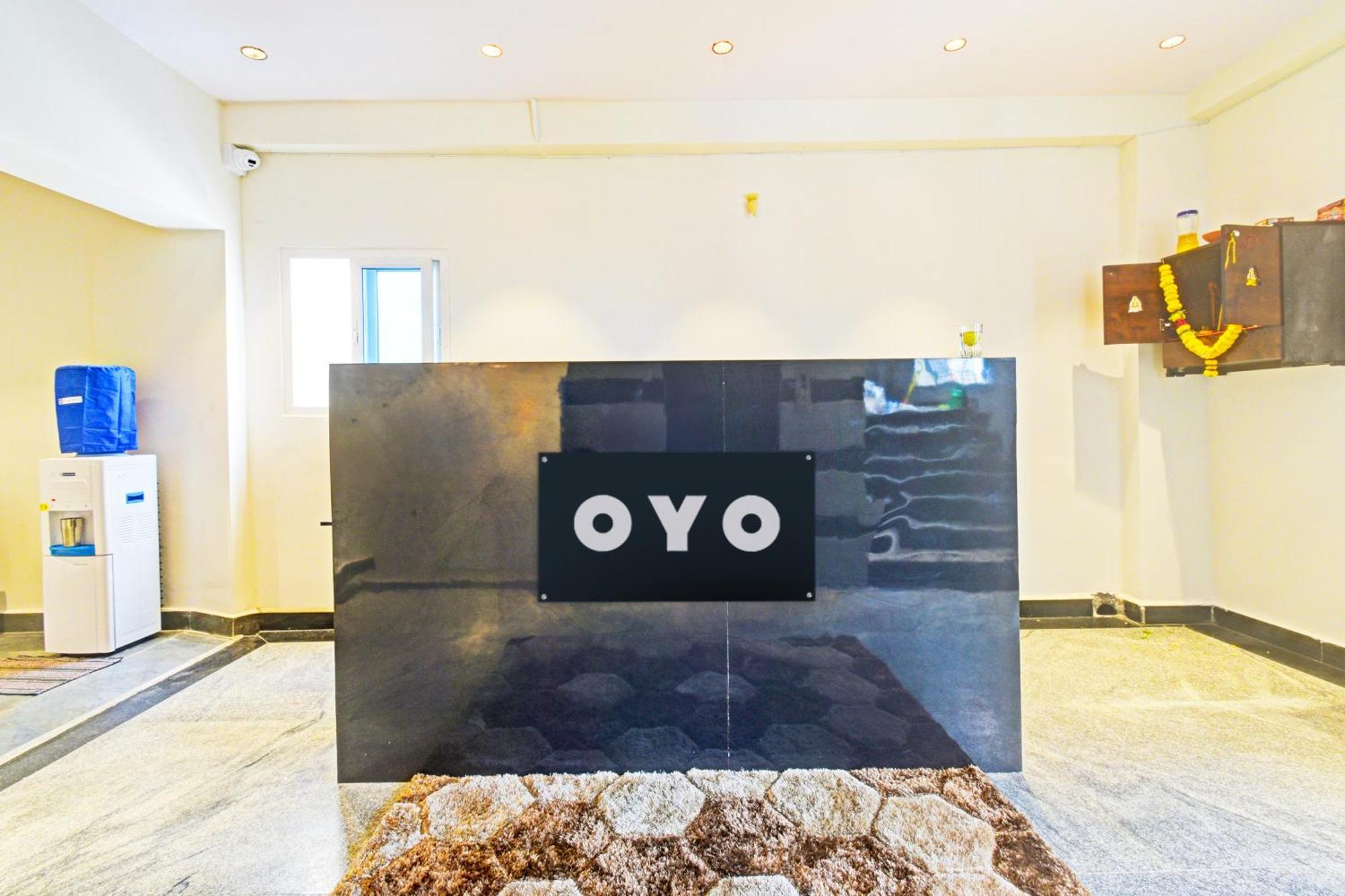 Hotel O Malani Inn Hajdarabad Zewnętrze zdjęcie