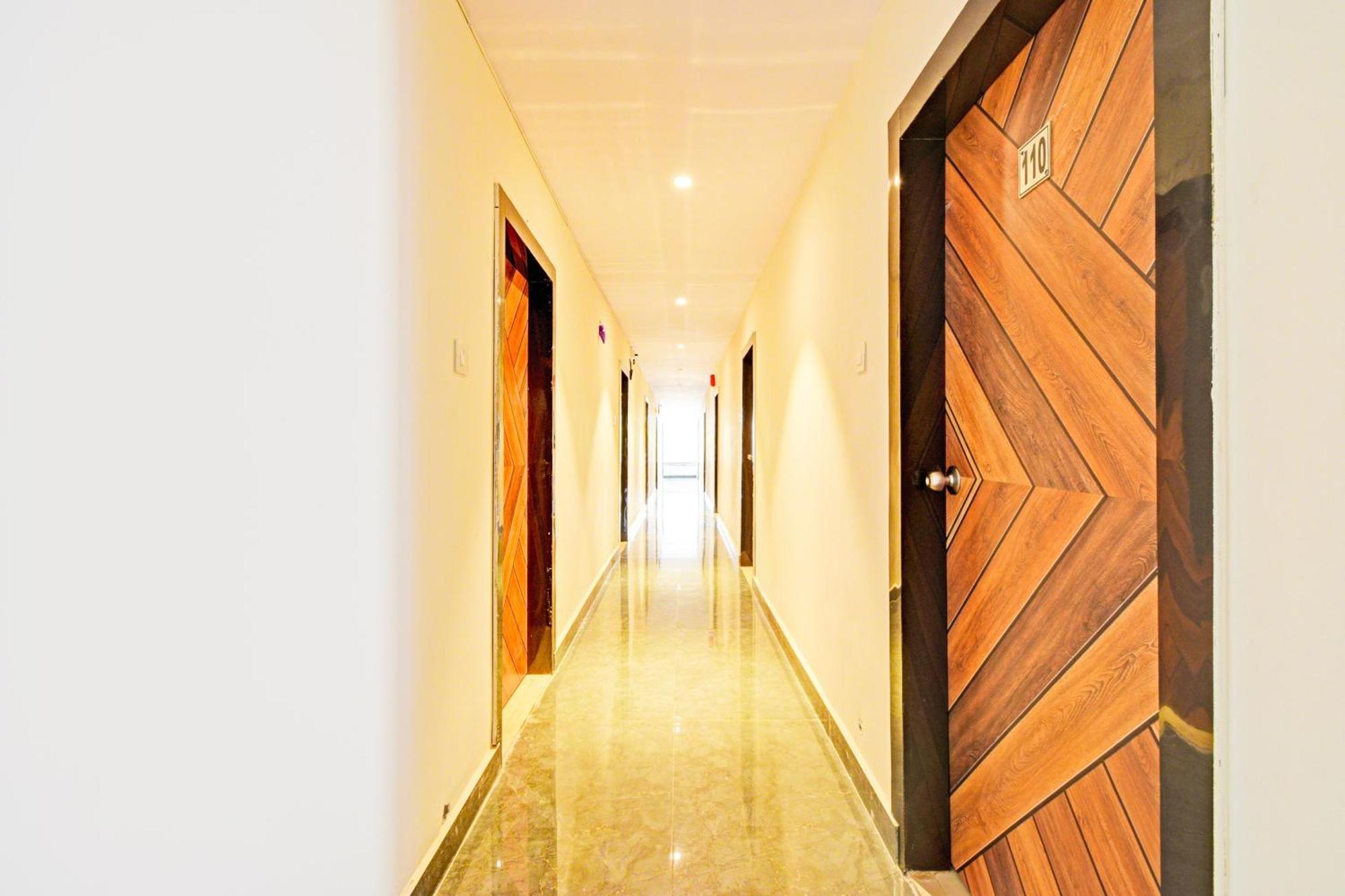Hotel O Malani Inn Hajdarabad Zewnętrze zdjęcie