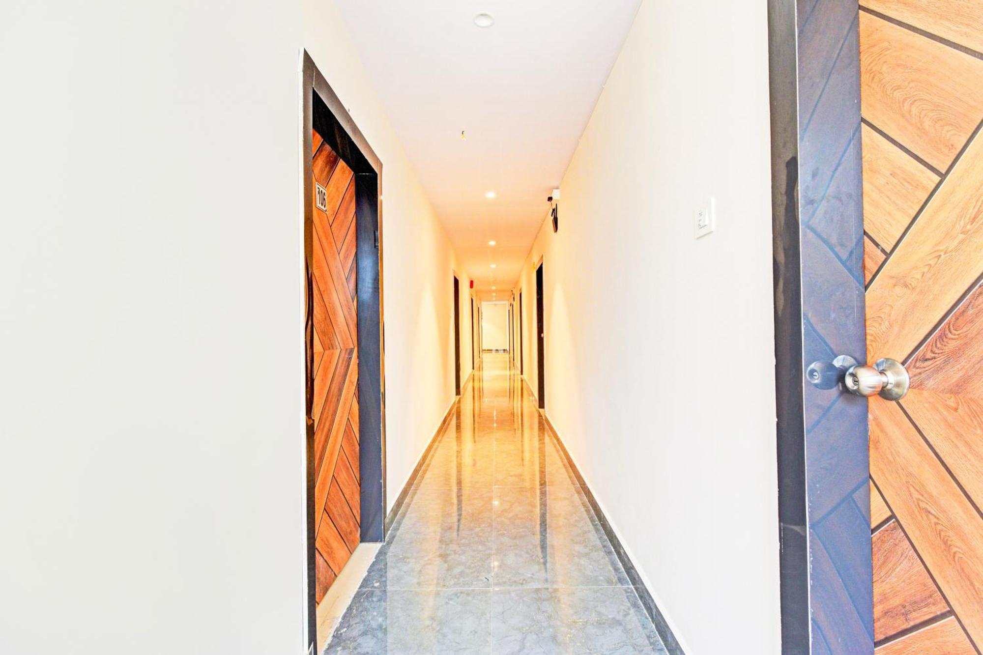 Hotel O Malani Inn Hajdarabad Zewnętrze zdjęcie